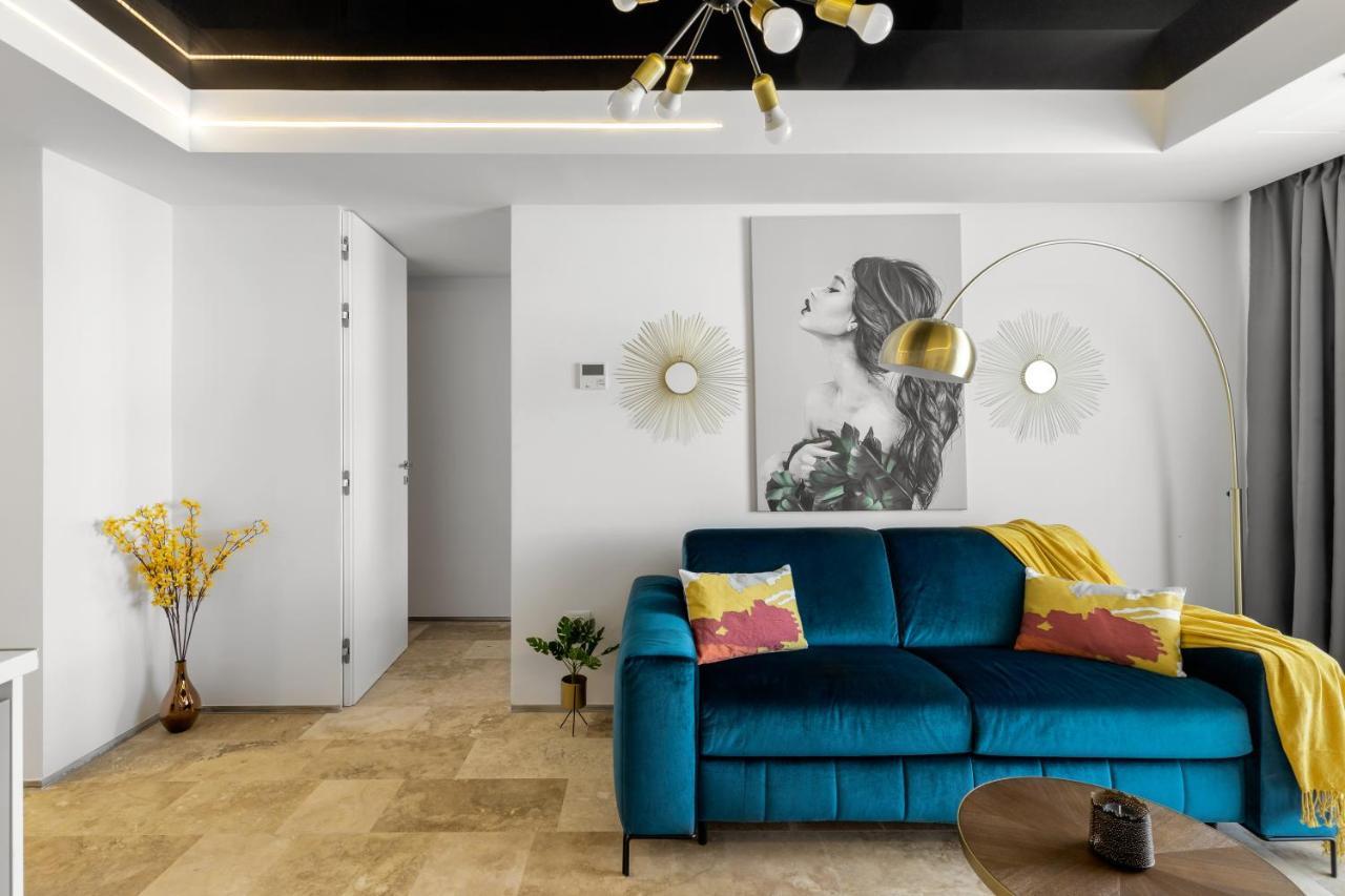 Novum By The Sea Aparthotel โอลิมป์ ภายนอก รูปภาพ